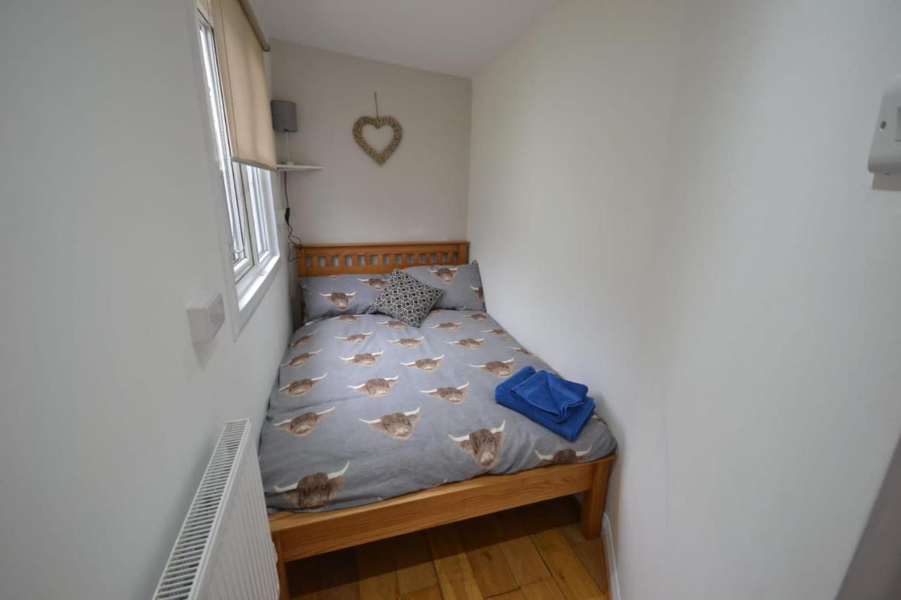 Stunning 2-Bed Cabin In Nantglyn Denbigh Esterno foto