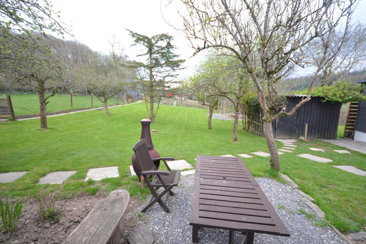 Stunning 2-Bed Cabin In Nantglyn Denbigh Esterno foto